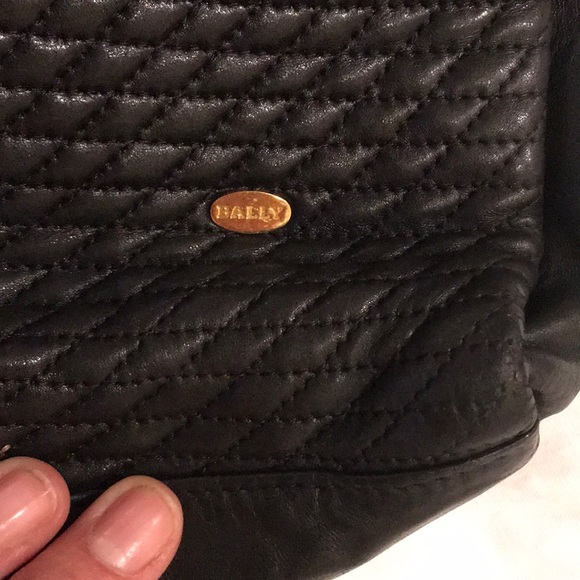 COPY - COPY - BALLY Stunning Calf skin shoulder t… - Picture 12 of 13